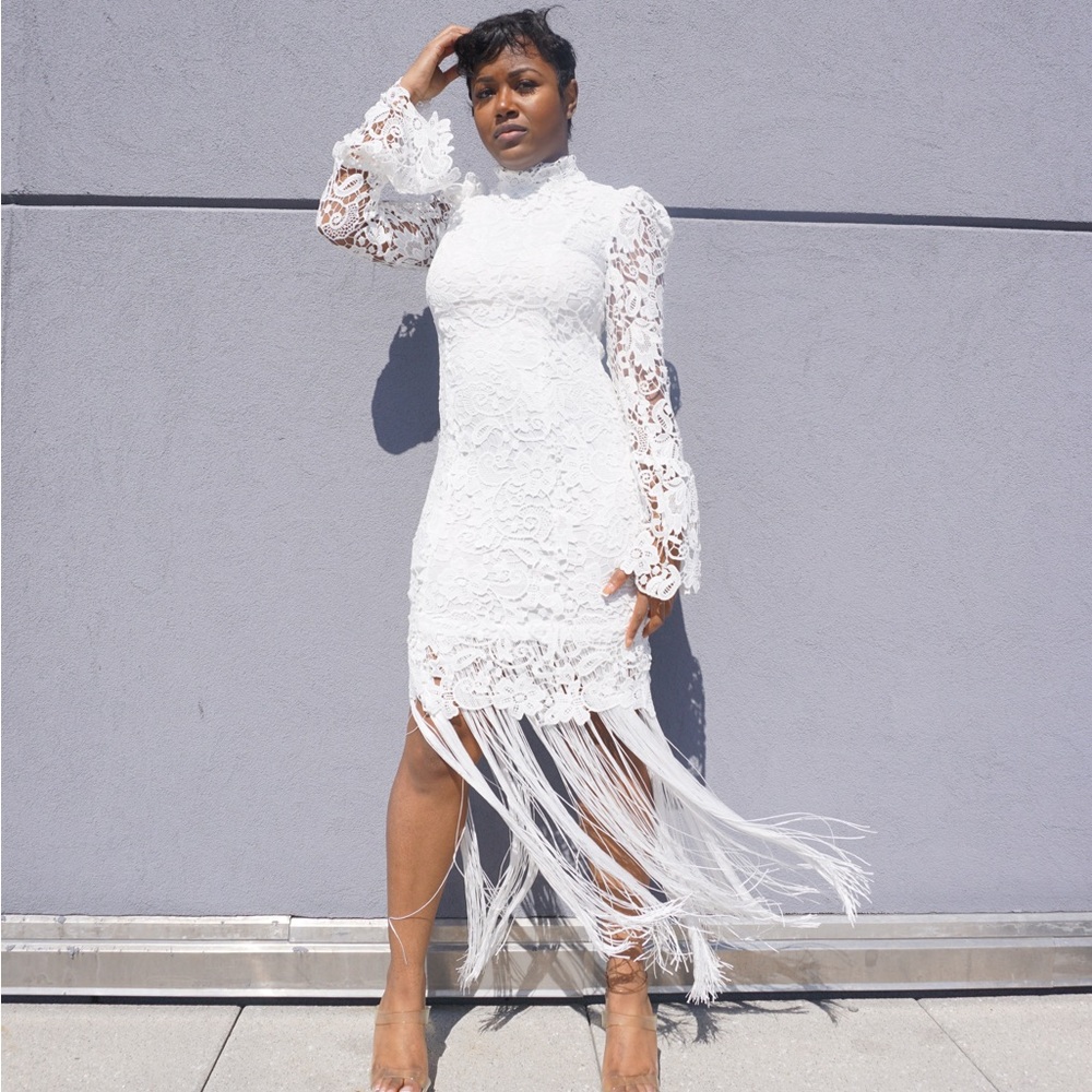 White Romance Elegant Lace Fringe Dress